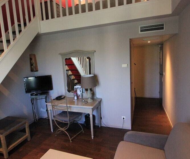 חדר משפחתי, Saint Christophe