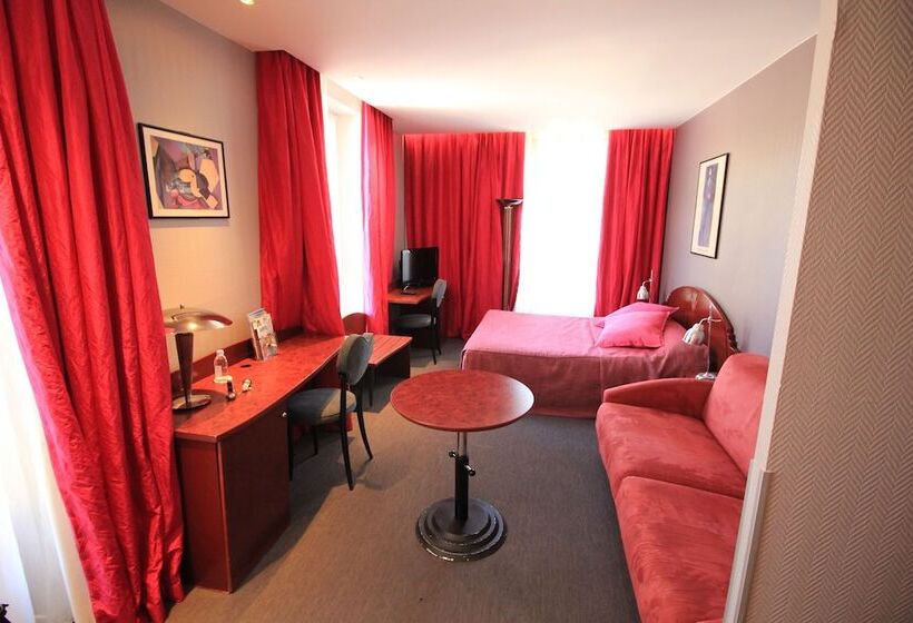 חדר משפחתי, Saint Christophe