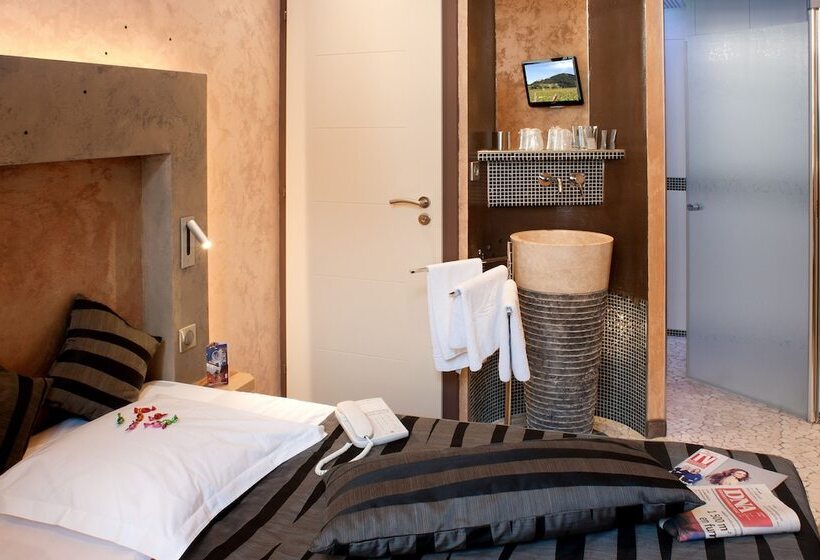 スーペリアールーム, Saintmartin