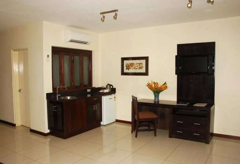 Executive Room, Tanoa Waterfront