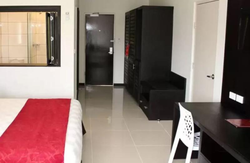 اتاق اجرایی با تخت بزرگ, Tanoa Waterfront