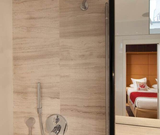 سوییت جونیور, Tourisme Avenue