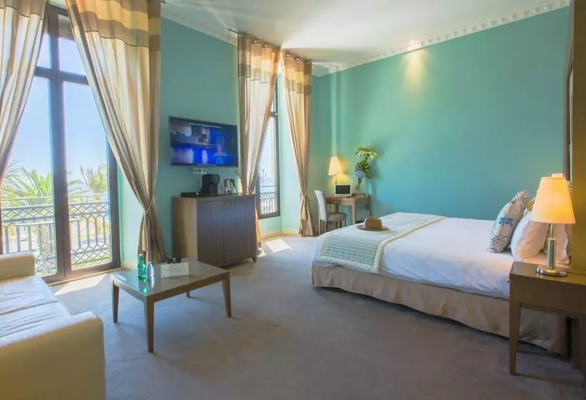 سوییت جونیور با چشم‌انداز دریا, Westminster Hotel & Spa Nice
