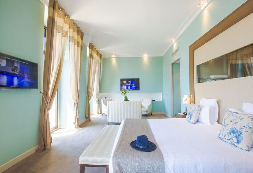 جناح جونيور مطلّ علي البحر, Westminster Hotel & Spa Nice