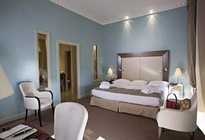 سوییت جونیور با چشم‌انداز دریا, Westminster Hotel & Spa Nice