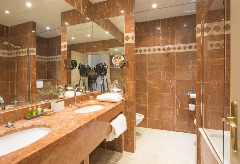 غرفة سوبيريور مطلة على المدينة, Westminster Hotel & Spa Nice