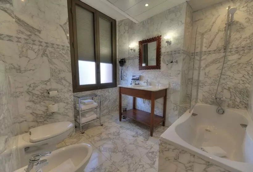 اتاق استاندارد با چشم‌انداز شهر, Westminster Hotel & Spa Nice