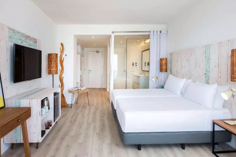 スイート, Novotel Paris Est