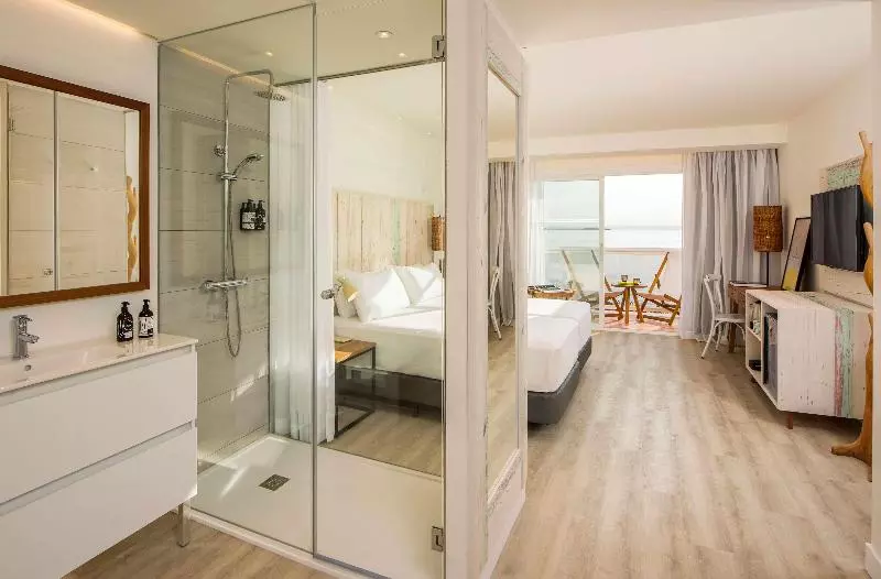 スイート, Novotel Paris Est