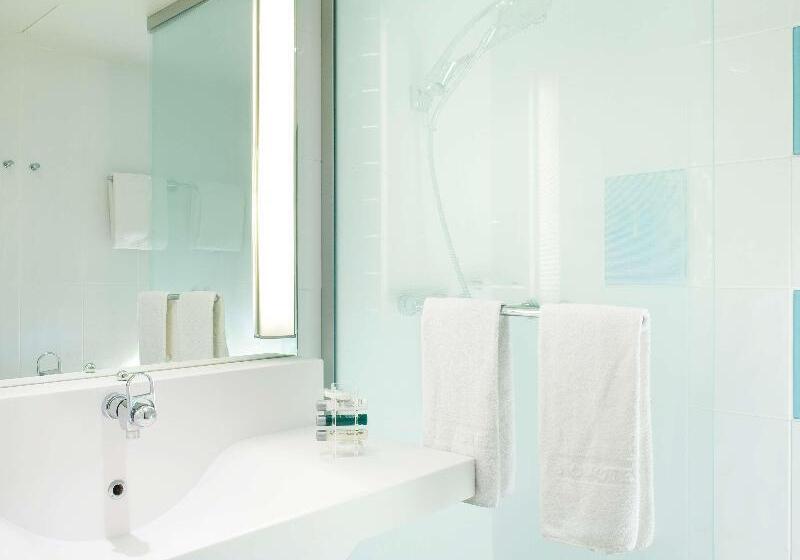 Номер Executive, Novotel Paris Est