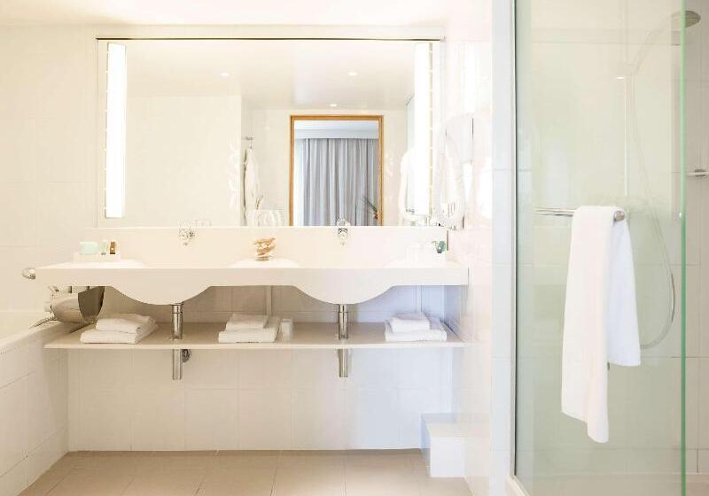 Номер Executive, Novotel Paris Est