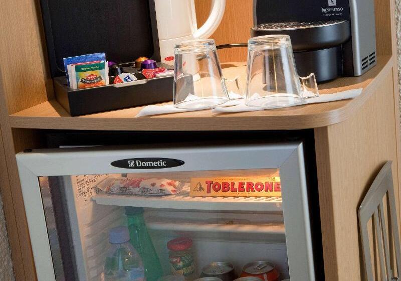 Номер Executive, Novotel Paris Est