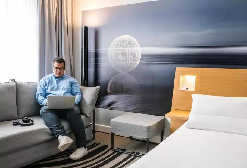 クラシックルーム, Novotel Saclay