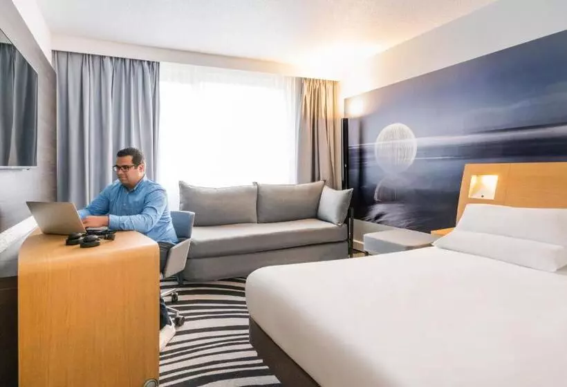 クラシックルーム, Novotel Saclay