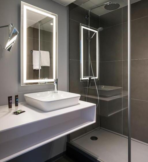 Номер Executive, Novotel Saclay