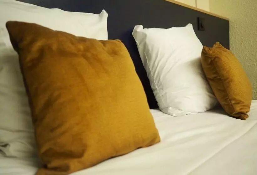 スタンダードルーム, The Originals City, Hotel Central Parc, Oyonnax
