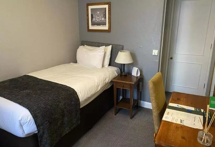 Standard Yhden Hengen Huone, Cromwell Lodge Hotel By Greene King Inns