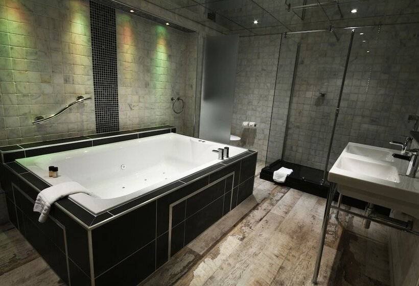 Люкс, Best Western Premier Doncaster Mount Pleasant