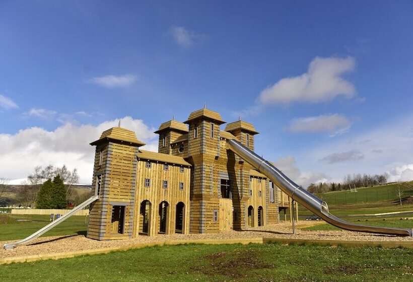 غرفة عائلية, Crieff Hydro