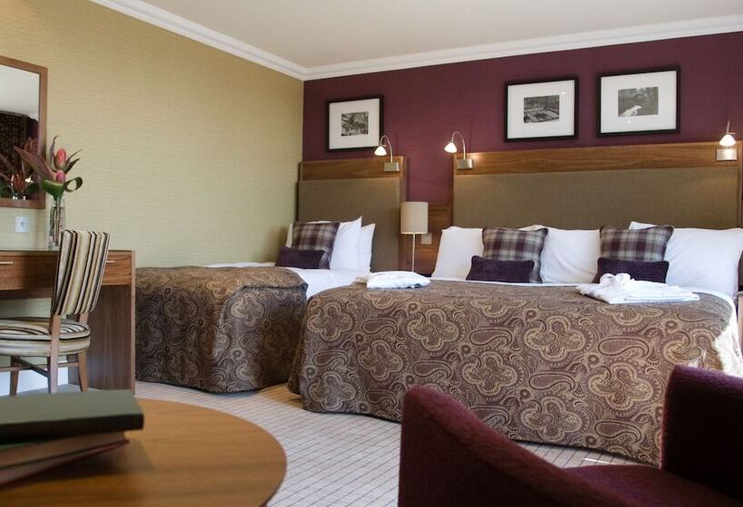 패밀리 룸, Crieff Hydro