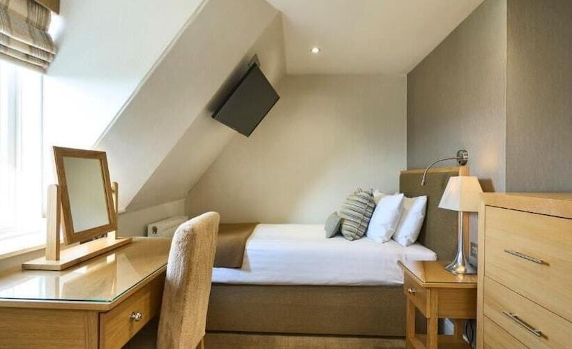 غرفة قياسية فردية, Crieff Hydro