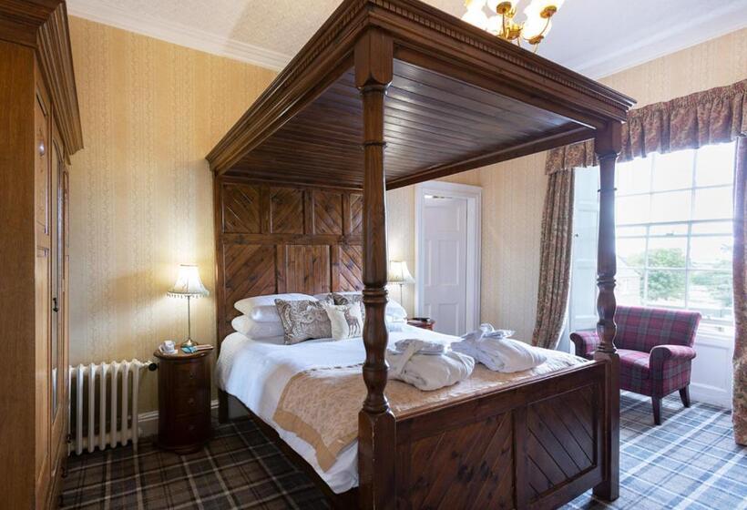 غرفة سوبيريور, Dornoch Castle