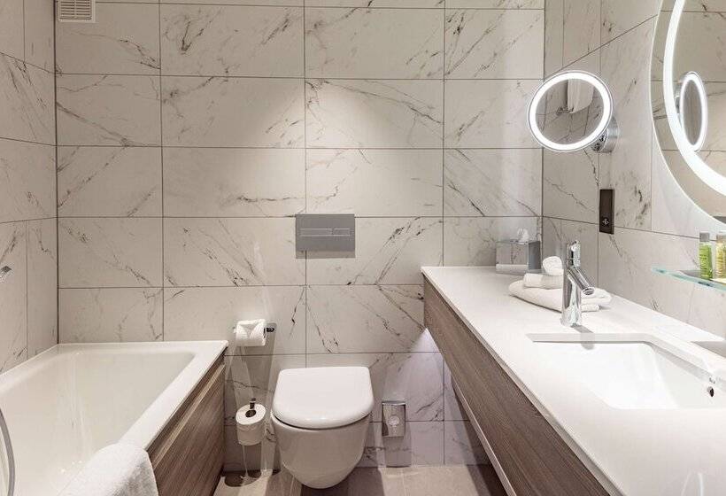 Номер Стандарт, Doubletree By Hilton Bath