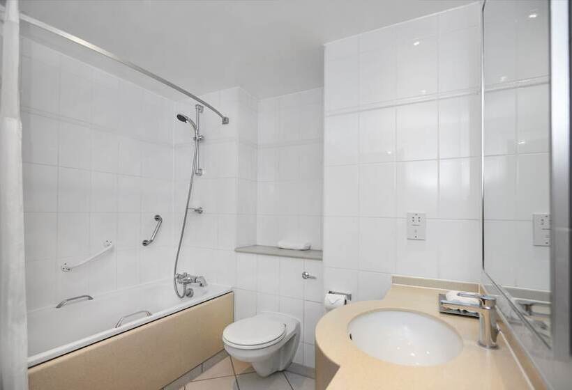 스탠다드 룸, Doubletree By Hilton Bristol North