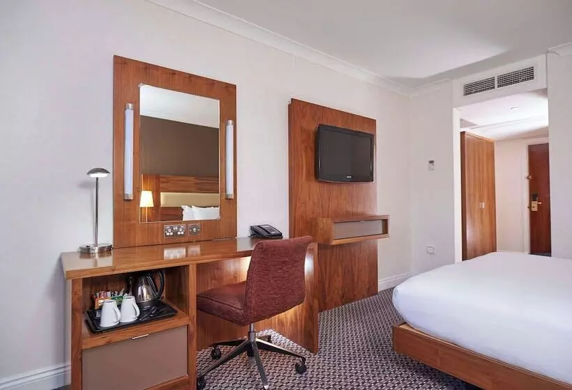 اتاق استاندارد, Doubletree By Hilton  Bristol North