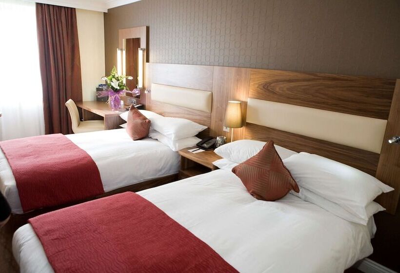 스탠다드 룸 더블 침대 2개, Doubletree By Hilton  Bristol North