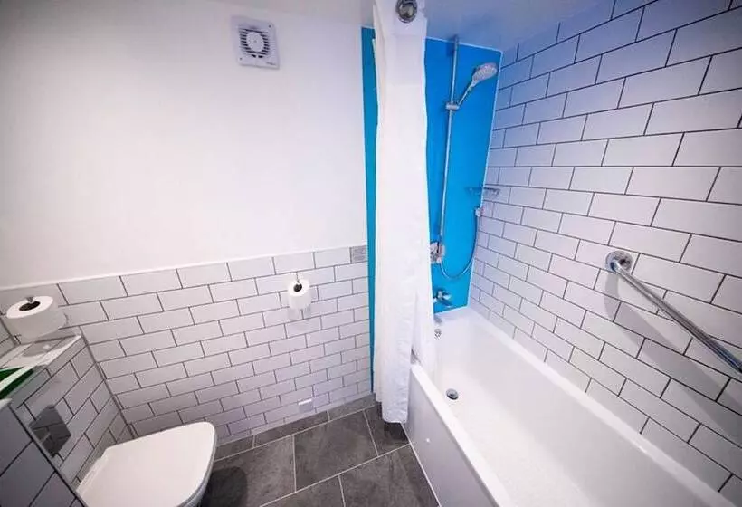 ２ダブルベッドのスタンダードルーム, Holiday Inn Kenilworth   Warwick, An Ihg