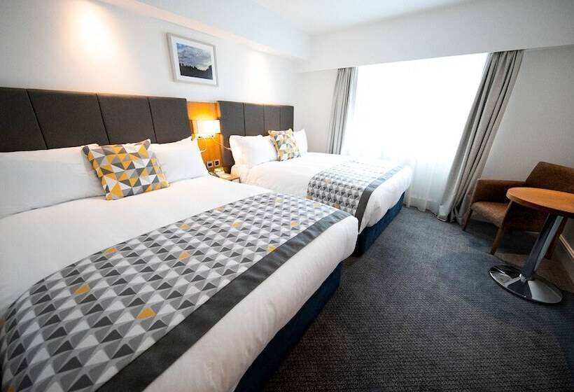Номер Стандарт 2 Двуспальные Кровати, Holiday Inn Kenilworth   Warwick, An Ihg