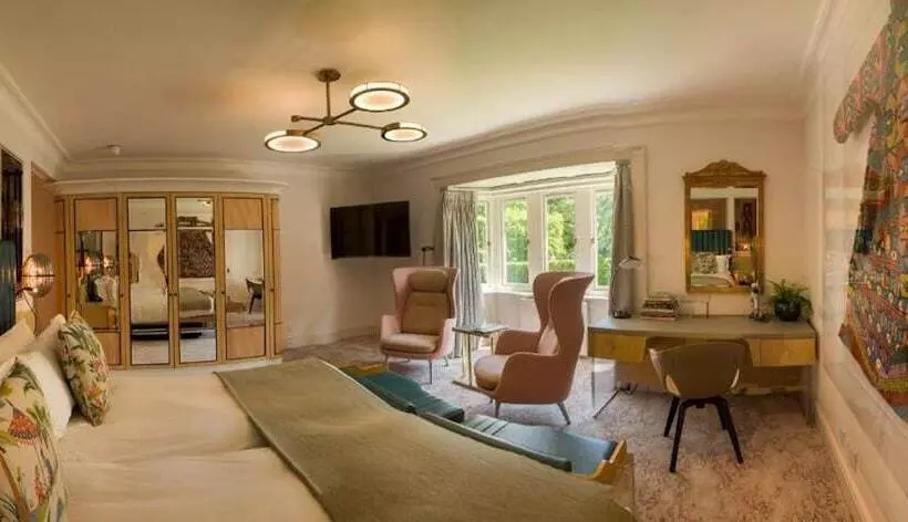 اتاق لوکس با تخت بزرگ, Homewood Hotel & Spa Small Luxury Hotels Of The World