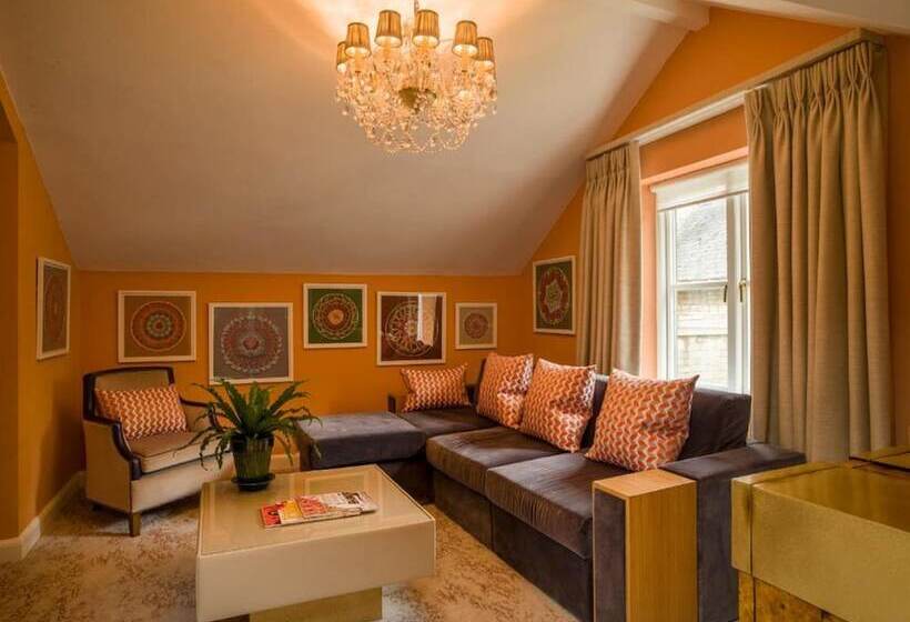 Полулюкс, Homewood Hotel & Spa   Small Luxury Hotels Of The World