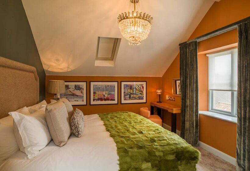 Полулюкс, Homewood Hotel & Spa   Small Luxury Hotels Of The World