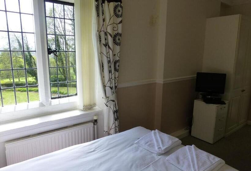 スタンダードルーム, Maes Manor Country