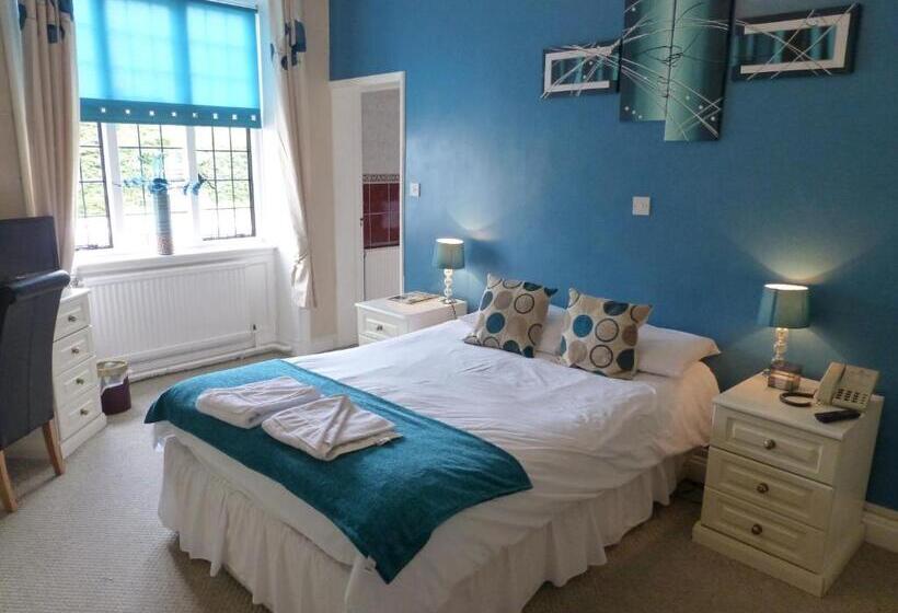 ファミリールーム, Maes Manor Country