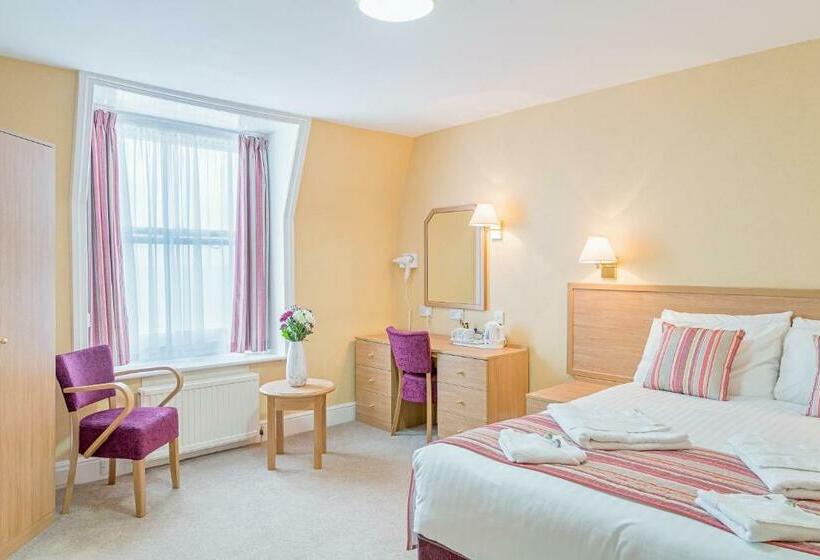 Номер Стандарт Вид на Море, Queens