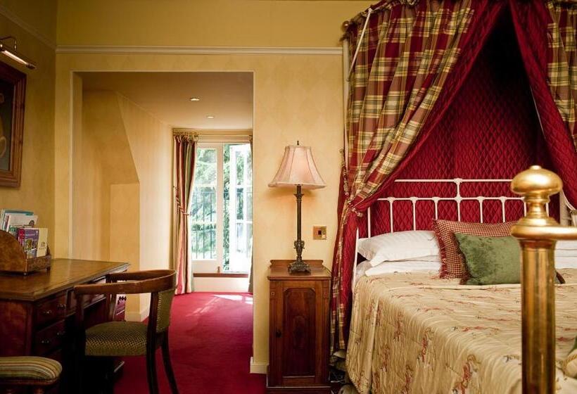 Номер Superior, Ravenwood Hall