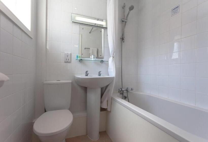 غرفة قياسية فردية, Russ Hill