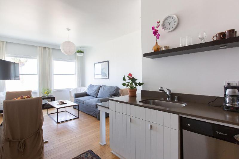 Номер Superior, Tanoa International