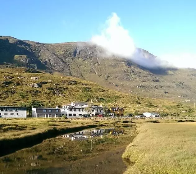 Perhehuone, The Dundonnell