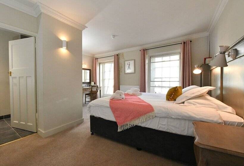 اتاق استاندارد, Lansdowne Strand
