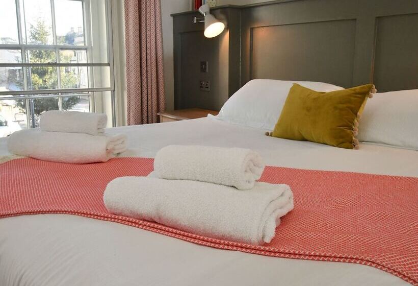 스탠다드 룸, Lansdowne Strand