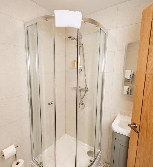 스탠다드 룸, The Ruddings