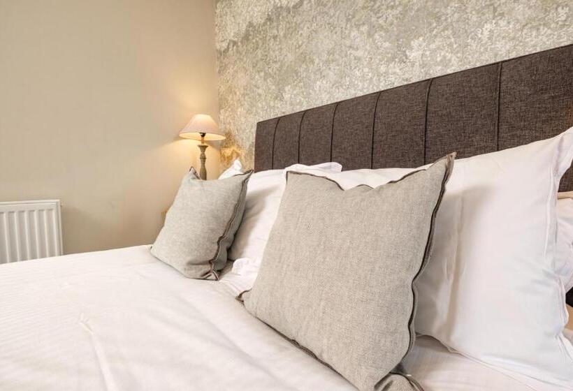 스탠다드 룸, The Ruddings