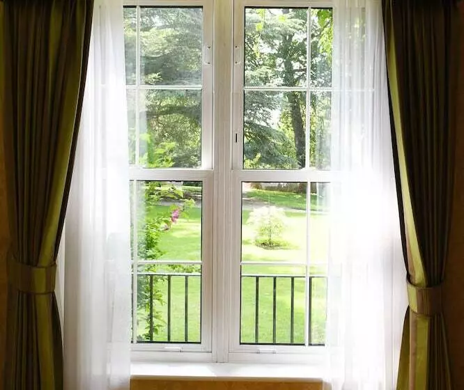 Classic Room, West Lodge Park