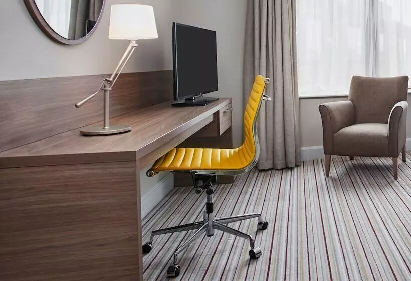 Executive-huone, Leonardo Hotel and Conference Venue Hinckley Island