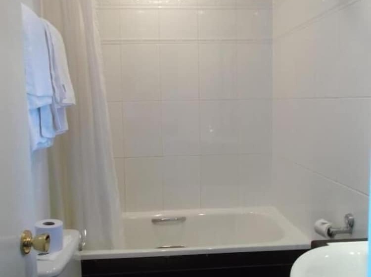 اتاق استاندارد, Ox Hotel Carlisle
