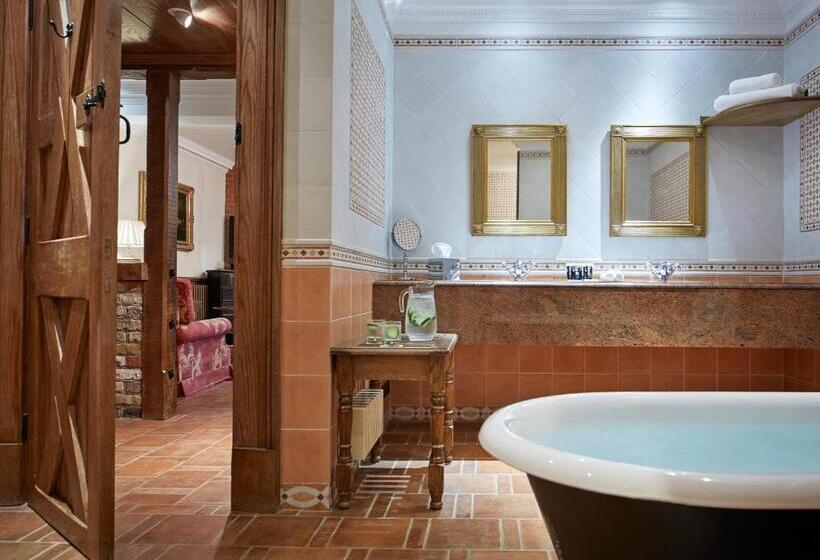 Классический Номер, Pennyhill Park Hotel And Spa